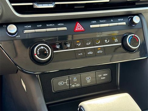 Certified 2025 Hyundai Sonata SE image 23