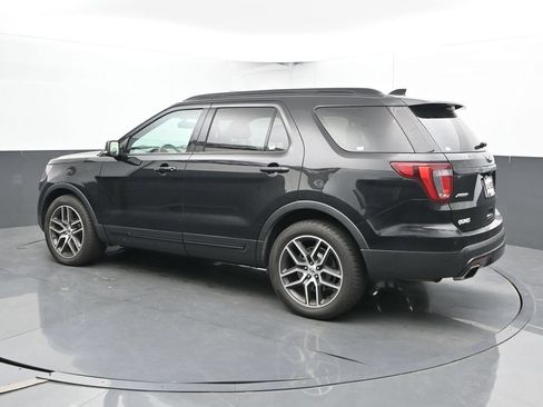 Used 2017 Ford Explorer Sport AWD/4WD image 10