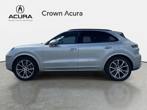 Used 2026 Porsche Cayenne AWD/4WD image 2