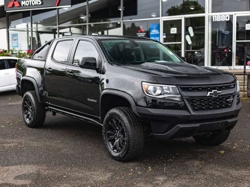 Used 2018 Chevrolet Colorado ZR2 w/ ZR2 Midnight Special Edition AWD/4WD image 9
