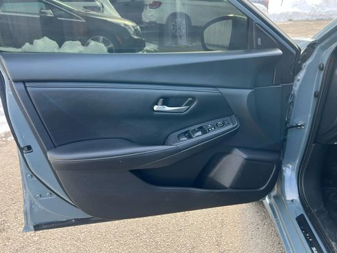 Used 2024 Nissan Sentra SV image 10