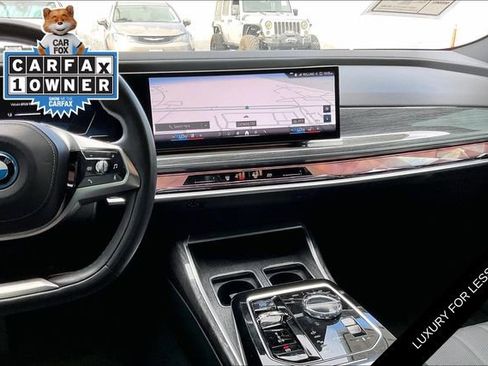 Used 2023 BMW i7 xDrive60 AWD/4WD image 5