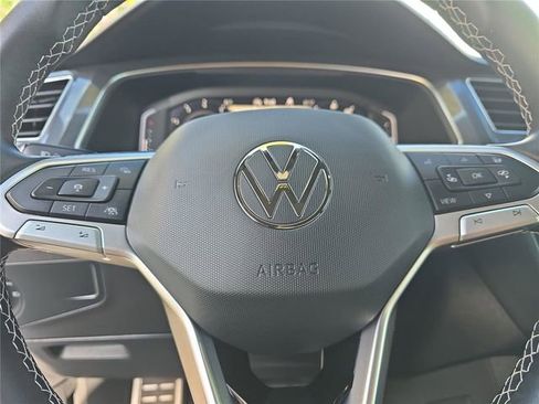 Used 2023 Volkswagen Tiguan SEL R-Line AWD/4WD image 24
