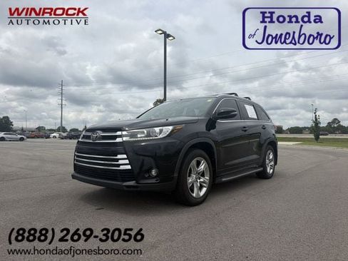Used 2019 Toyota Highlander Limited FWD image 1