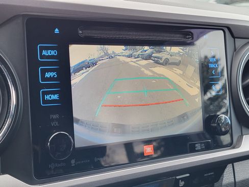 Used 2019 Toyota Tacoma SR5 image 22