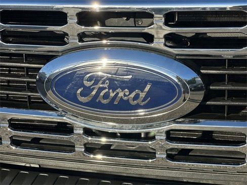 Used 2024 Ford F250 XLT image 29