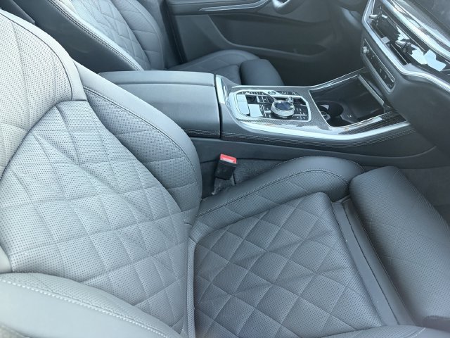 Used 2026 BMW X5 M60i AWD/4WD image 10