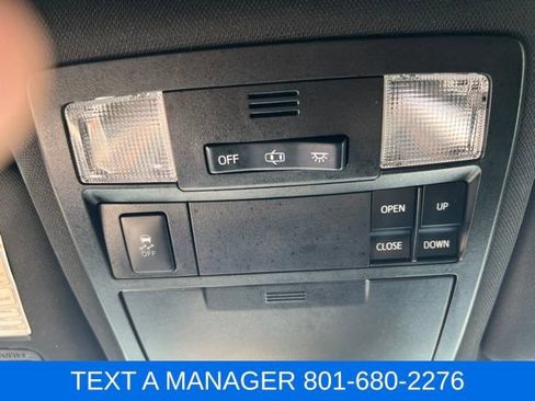 Used 2018 Toyota Tacoma TRD Sport AWD/4WD image 28