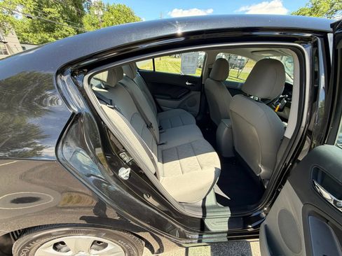 Used 2015 Kia Forte LX w/ Protection Package FWD image 16
