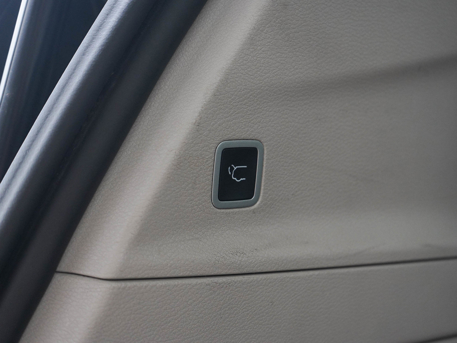 Used 2024 Chrysler Pacifica Touring-L AWD/4WD image 20