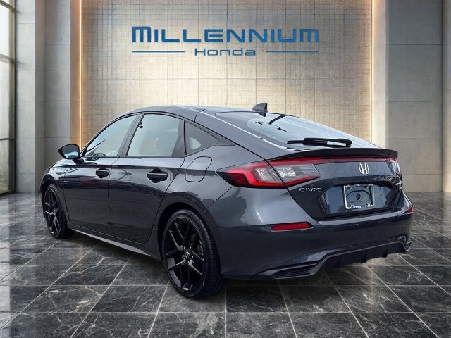 Used 2025 Honda Civic Sport image 3