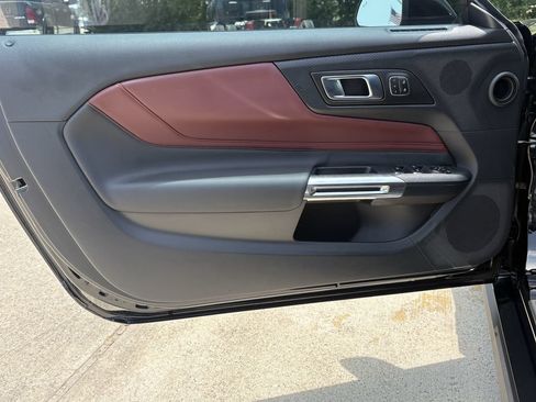 Used 2025 Ford Mustang GT Premium RWD image 10