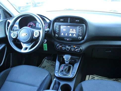 Used 2020 Kia Soul LX image 15