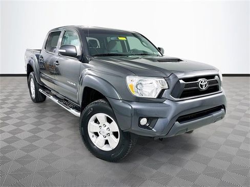 Used 2013 Toyota Tacoma 4x4 Double Cab image 1