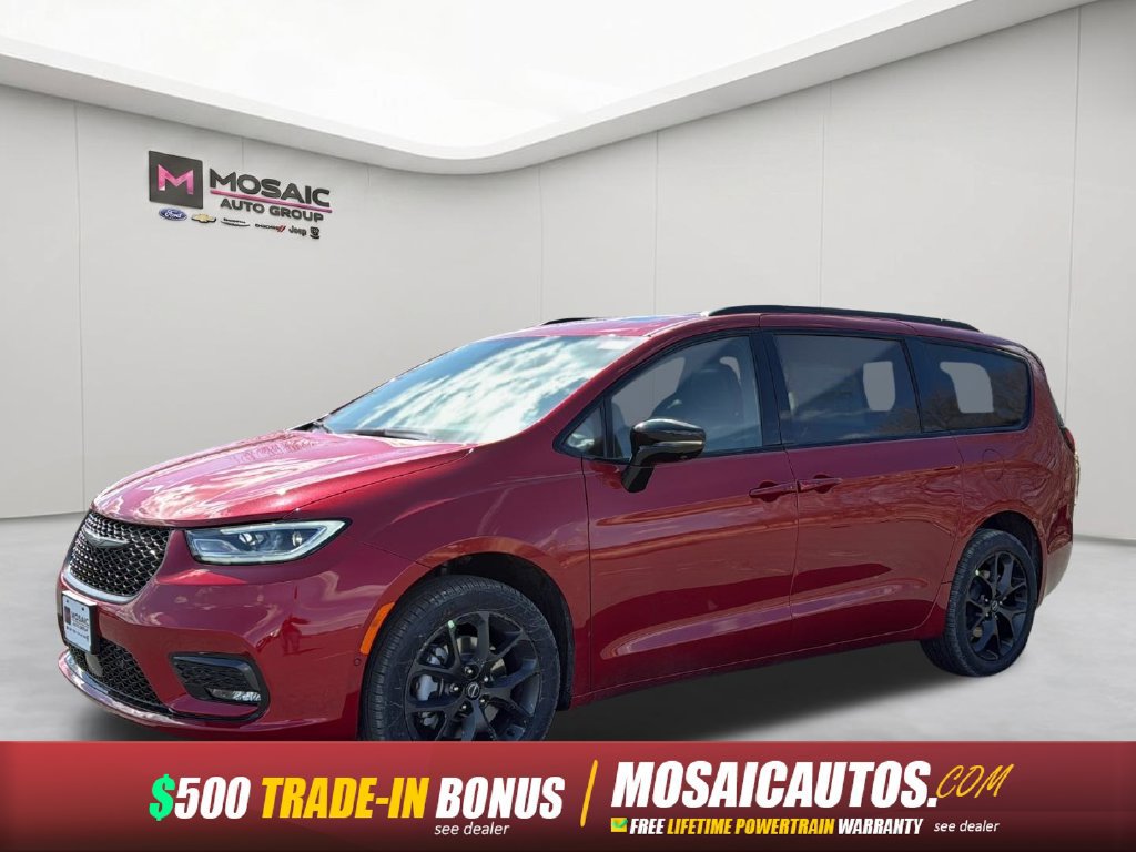 New 2026 Chrysler Pacifica Select w/ S Appearance Package AWD/4WD image 3
