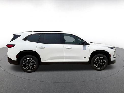Used 2026 Buick Enclave Sport Touring AWD/4WD image 13