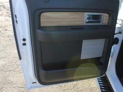 Used 2011 Ford F150 Lariat w/ Lariat Chrome Pkg image 36