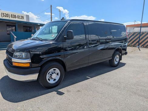 Used 2018 Chevrolet Express 2500 w/ Driver Convenience Package image 1