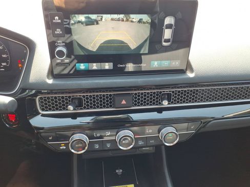 Certified 2024 Honda Civic Touring image 14