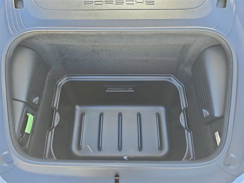 Used 2024 Porsche 718 Boxster S image 30