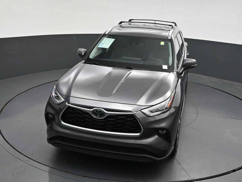 Used 2023 Toyota Highlander Limited FWD image 26
