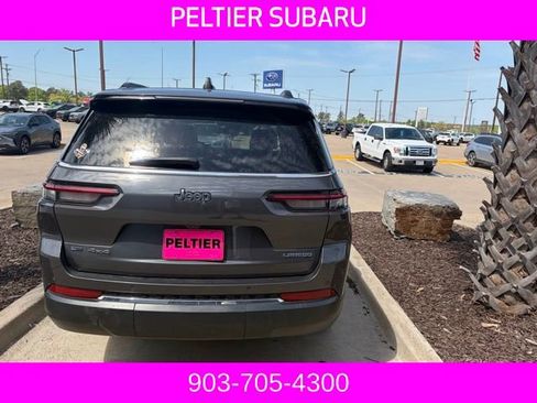 Used 2023 Jeep Grand Cherokee L Laredo image 15