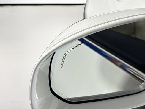 Used 2018 Volvo XC60 T5 Inscription w/ Luxury Seat Package image 21