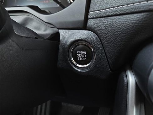 Used 2023 Toyota RAV4 XLE image 28