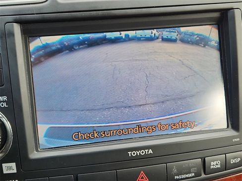 Used 2012 Toyota Highlander Limited image 14