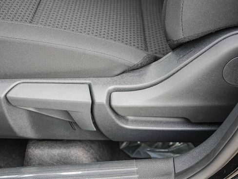 New 2026 Nissan Kicks S FWD image 22