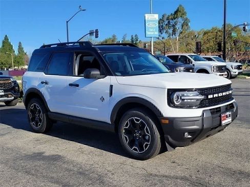 New 2026 Ford Bronco Sport Outer Banks AWD/4WD image 8