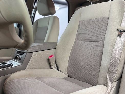 Used 2007 Ford Explorer Sport Trac XLT image 7