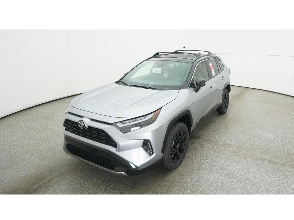 Used 2025 Toyota RAV4 XSE AWD/4WD image 22