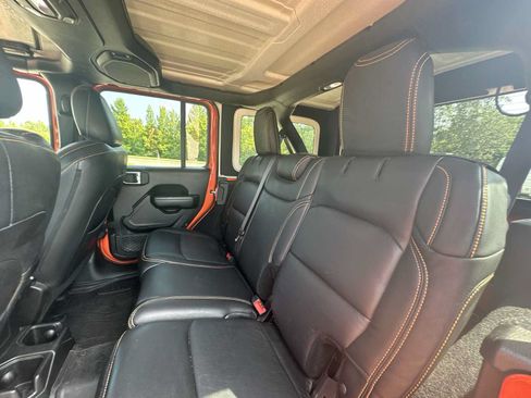 Used 2018 Jeep Wrangler Unlimited Sport S AWD/4WD image 21
