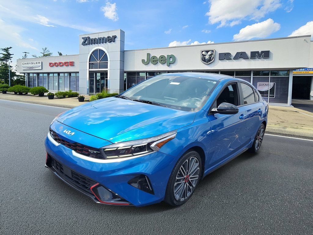 Used 2023 Kia Forte GT FWD image 2