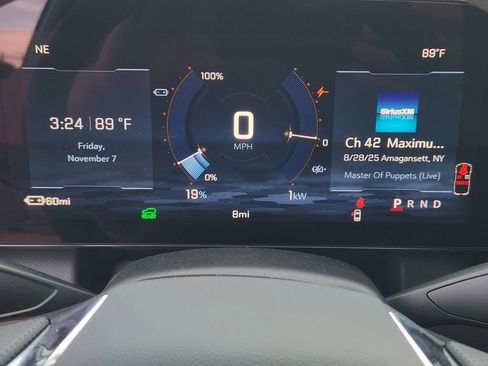 New 2026 Chevrolet Equinox EV LT image 11