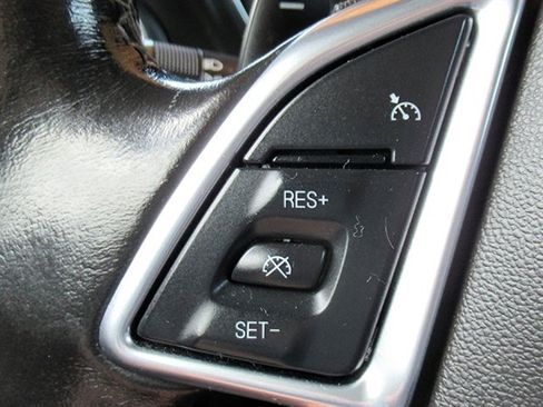 Used 2019 Chevrolet Camaro LT image 21