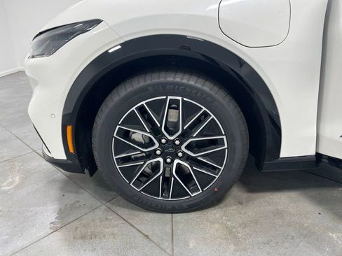 Used 2024 Ford Mustang Mach-E Premium image 12