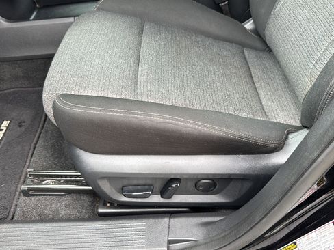 Used 2022 Nissan Rogue SV image 27