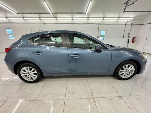 Used 2016 MAZDA MAZDA3 i Touring FWD image 4