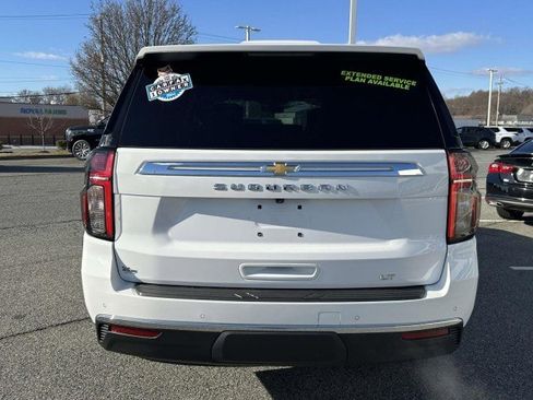 Used 2022 Chevrolet Suburban LT w/ Luxury Package image 4