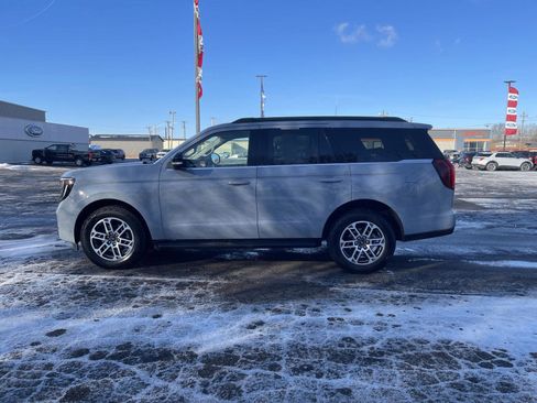 Used 2025 Ford Expedition Active image 45