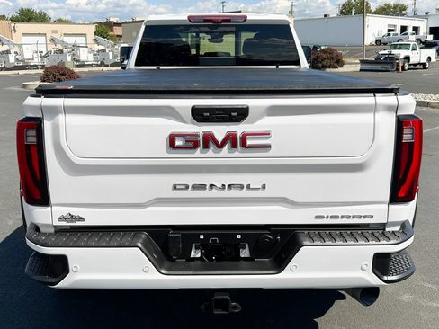 Used 2024 GMC Sierra 3500 Denali w/ Denali Reserve Package image 12