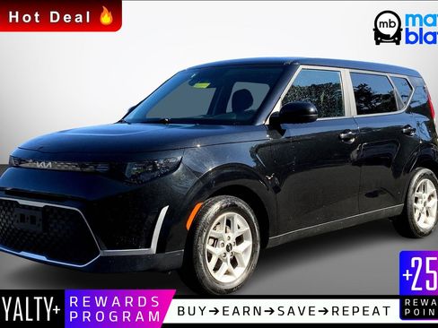 Used 2023 Kia Soul LX w/ LX Technology Package image 1