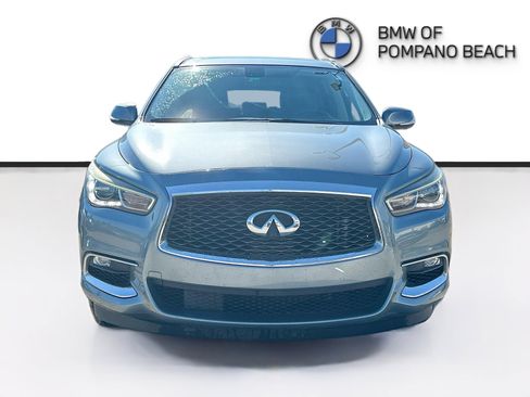 Used 2017 INFINITI QX60 Base w/ Premium Plus Package image 2