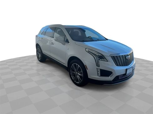 Certified 2025 Cadillac XT5 Premium Luxury image 2
