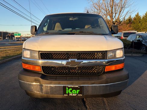 Used 2018 Chevrolet Express 2500 LT w/ LT Preferred Equipment Group image 5