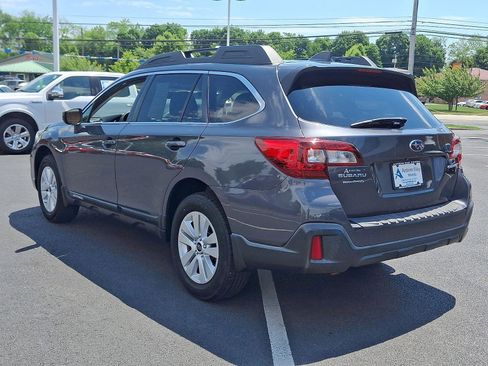 Used 2019 Subaru Outback 2.5i Premium w/ Popular Package #2 AWD/4WD image 4