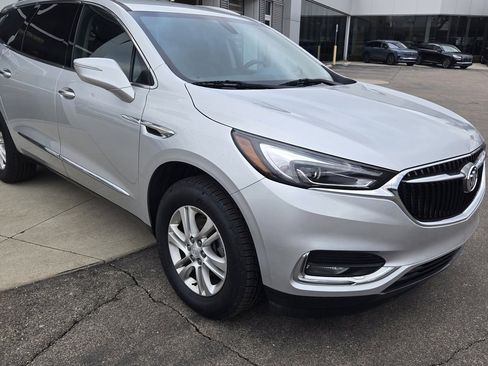 Used 2020 Buick Enclave Preferred image 9