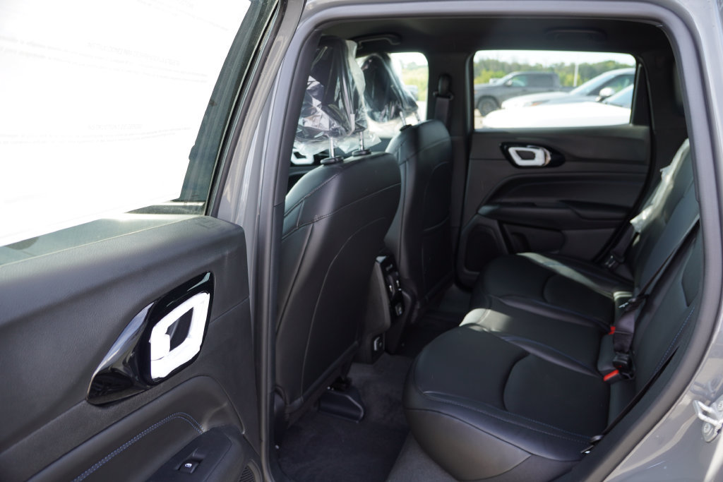 New 2026 Jeep Compass Limited AWD/4WD image 11